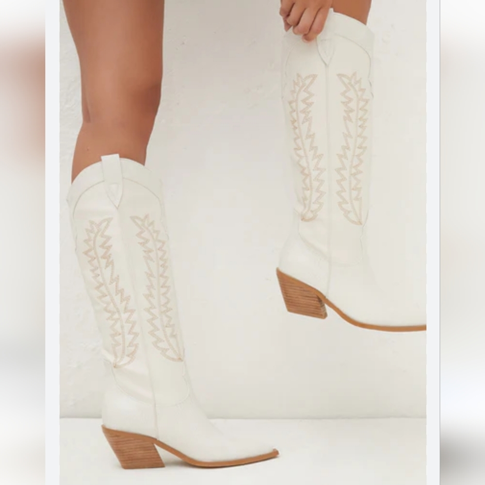 New in box Show Me Your Mumu Billini Ukiri western boots 8